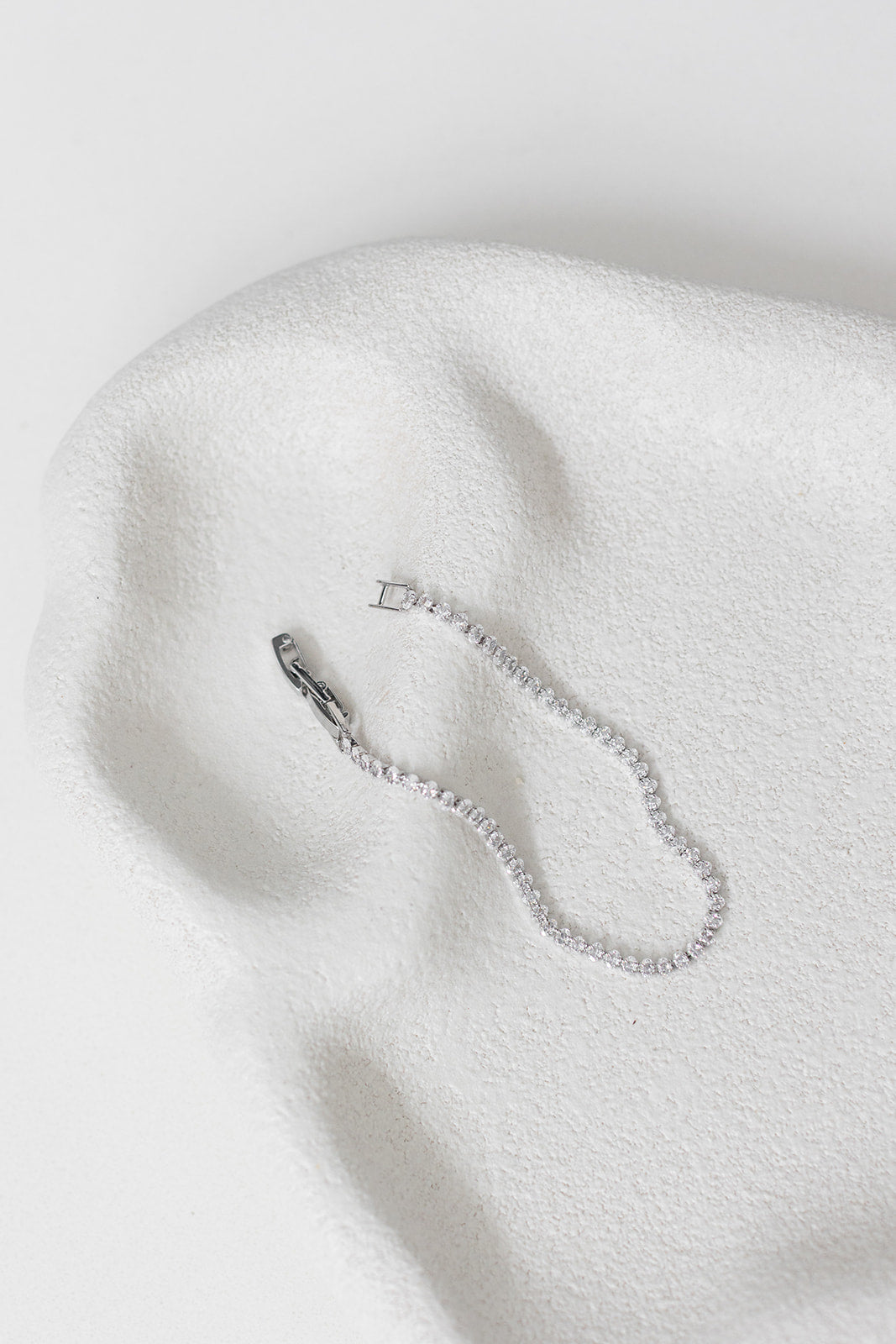 Olive - Delicate Oval Bridal Tennis Bracelet