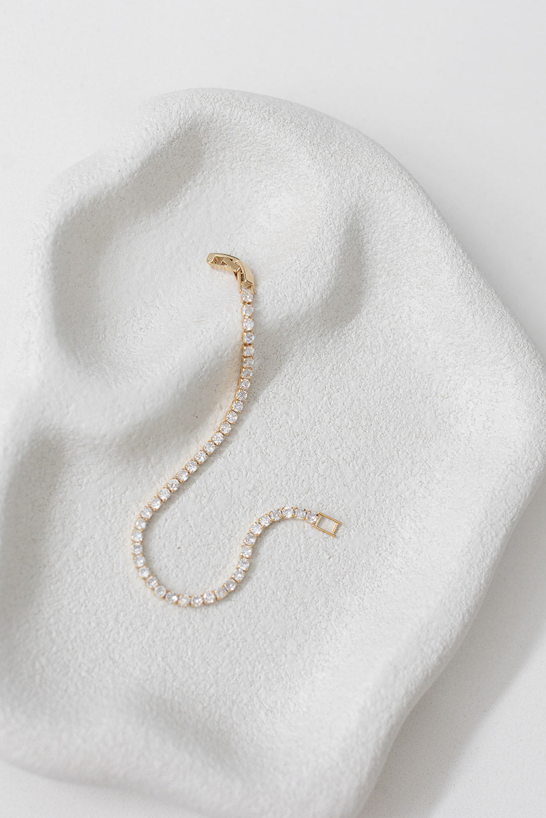 Abbie - Delicate Bridal Tennis Bracelet