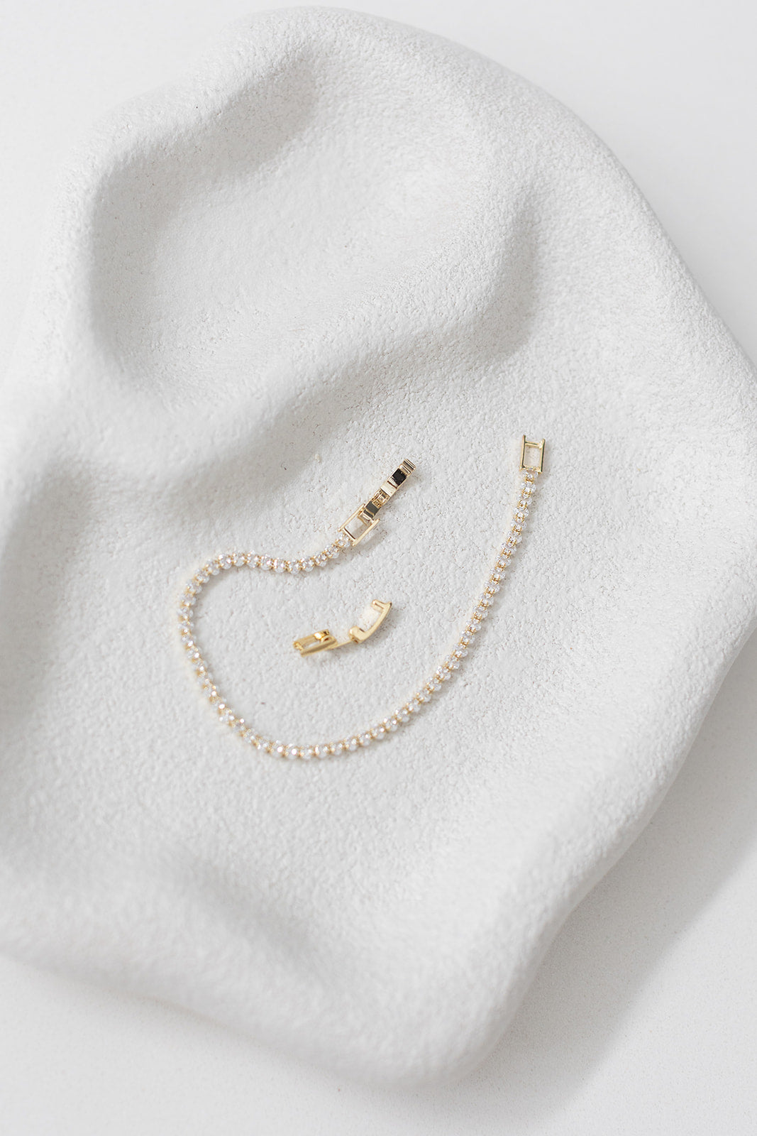 Olive - Delicate Oval Bridal Tennis Bracelet