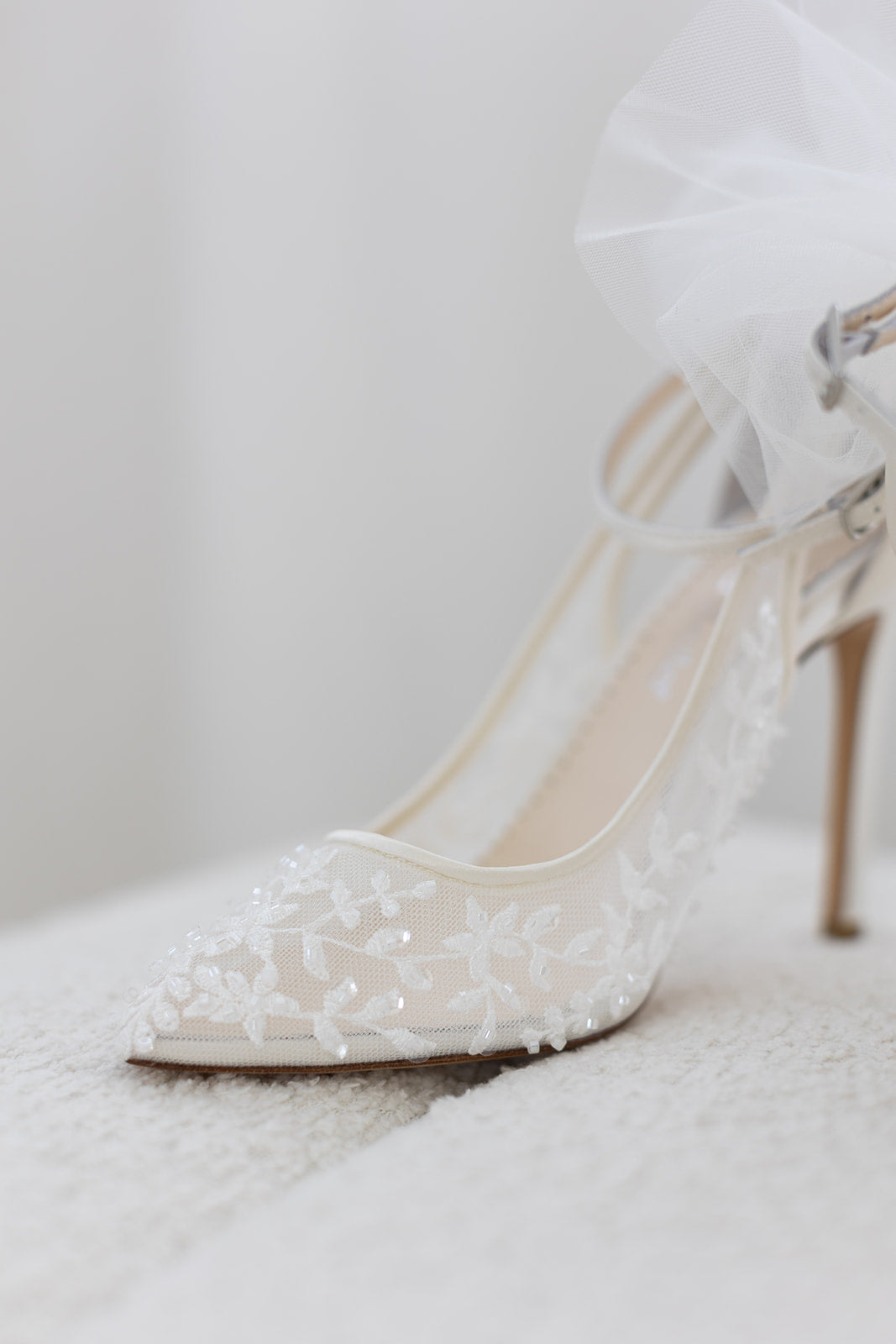 Edna - Floral and Tulle Bow Pump