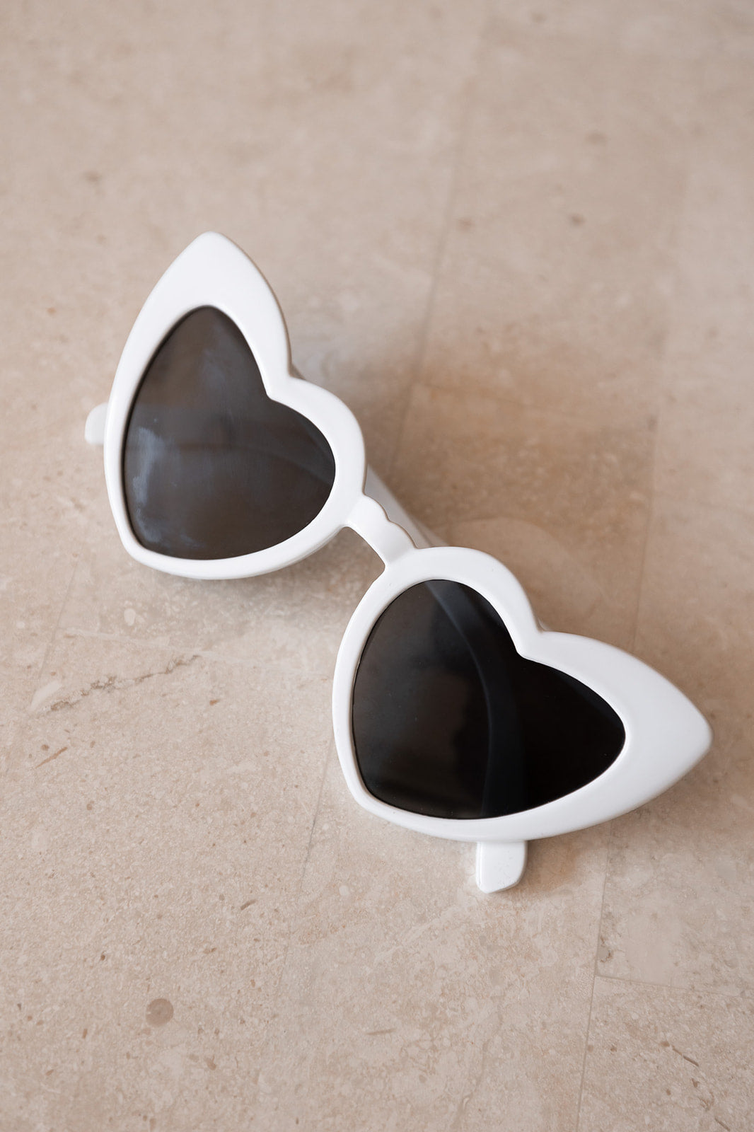 Stella White Love Heart Sunglasses – The White Collection