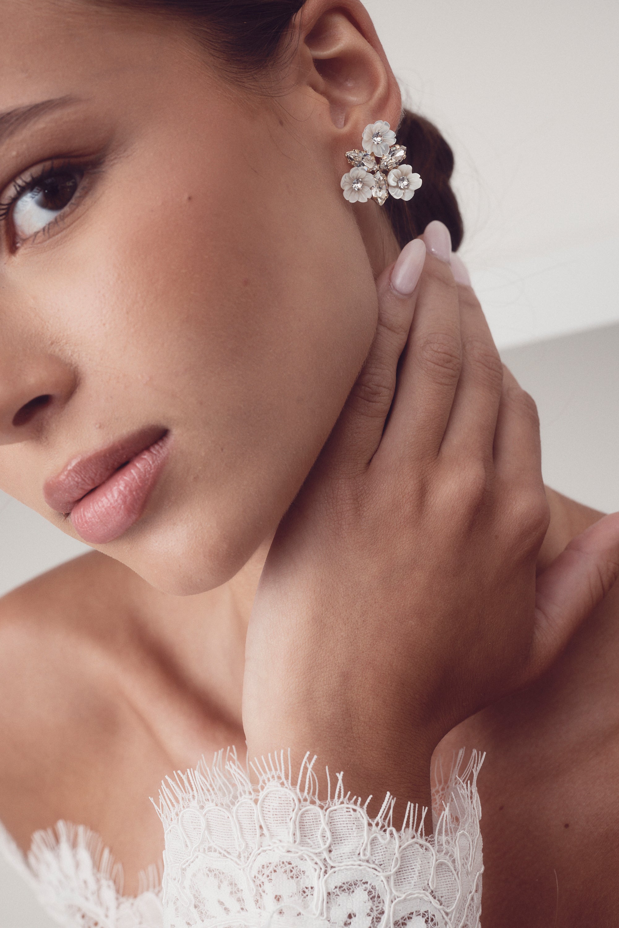 Elizabeth Bower - Juliette Pearl & Crystal Flower Stud - Gold
