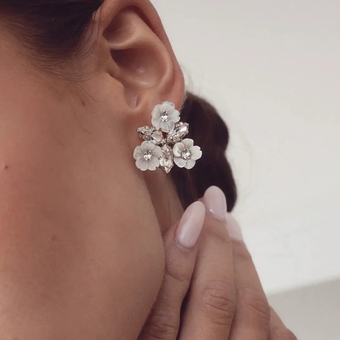 Buy Elizabeth Bower - Juliette Pearl & Crystal Flower Stud - Rhodium Silver online | The White Collection Australia