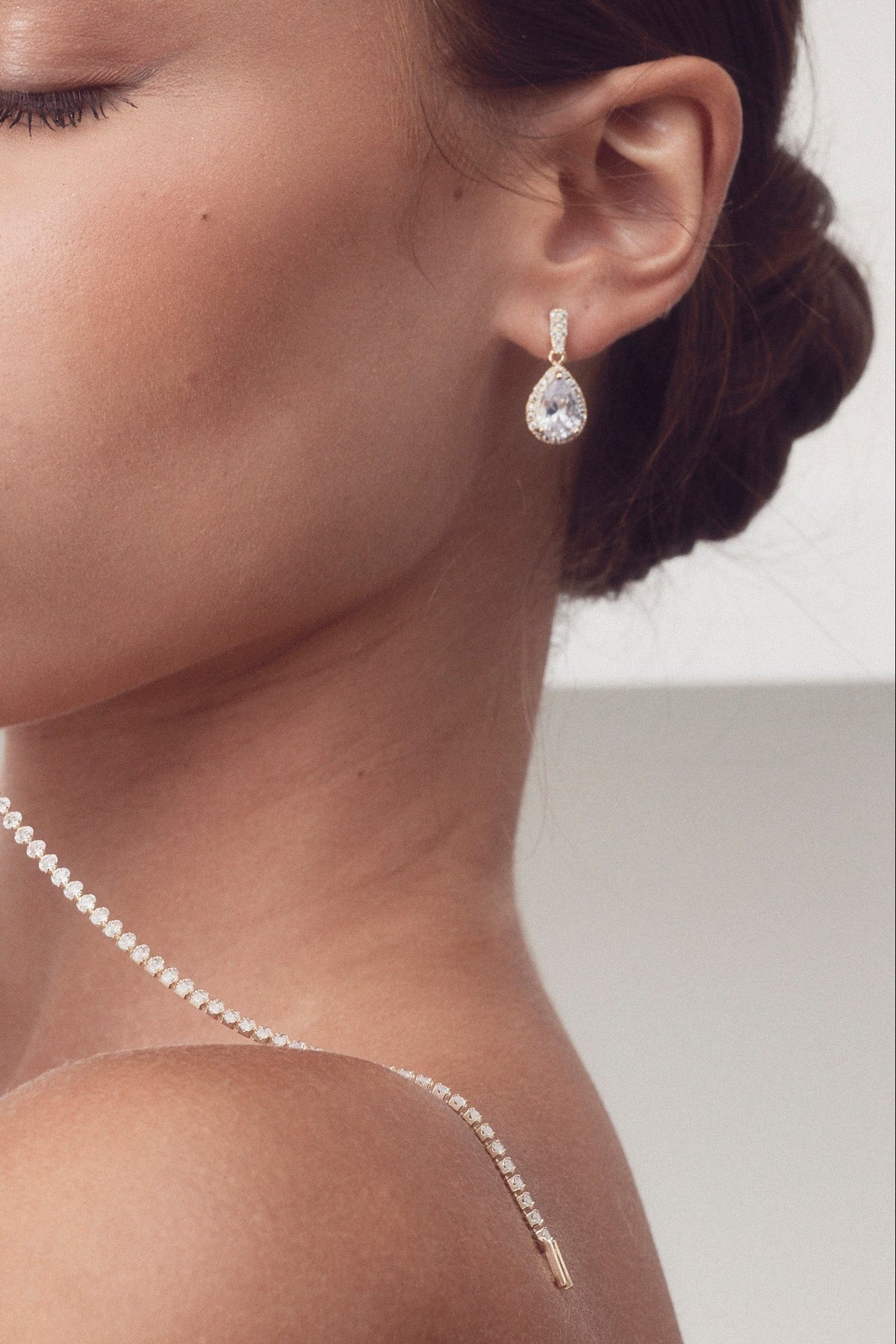 Buy Olive - Delicate Oval Bridal Tennis Bracelet online | The White Collection Australia