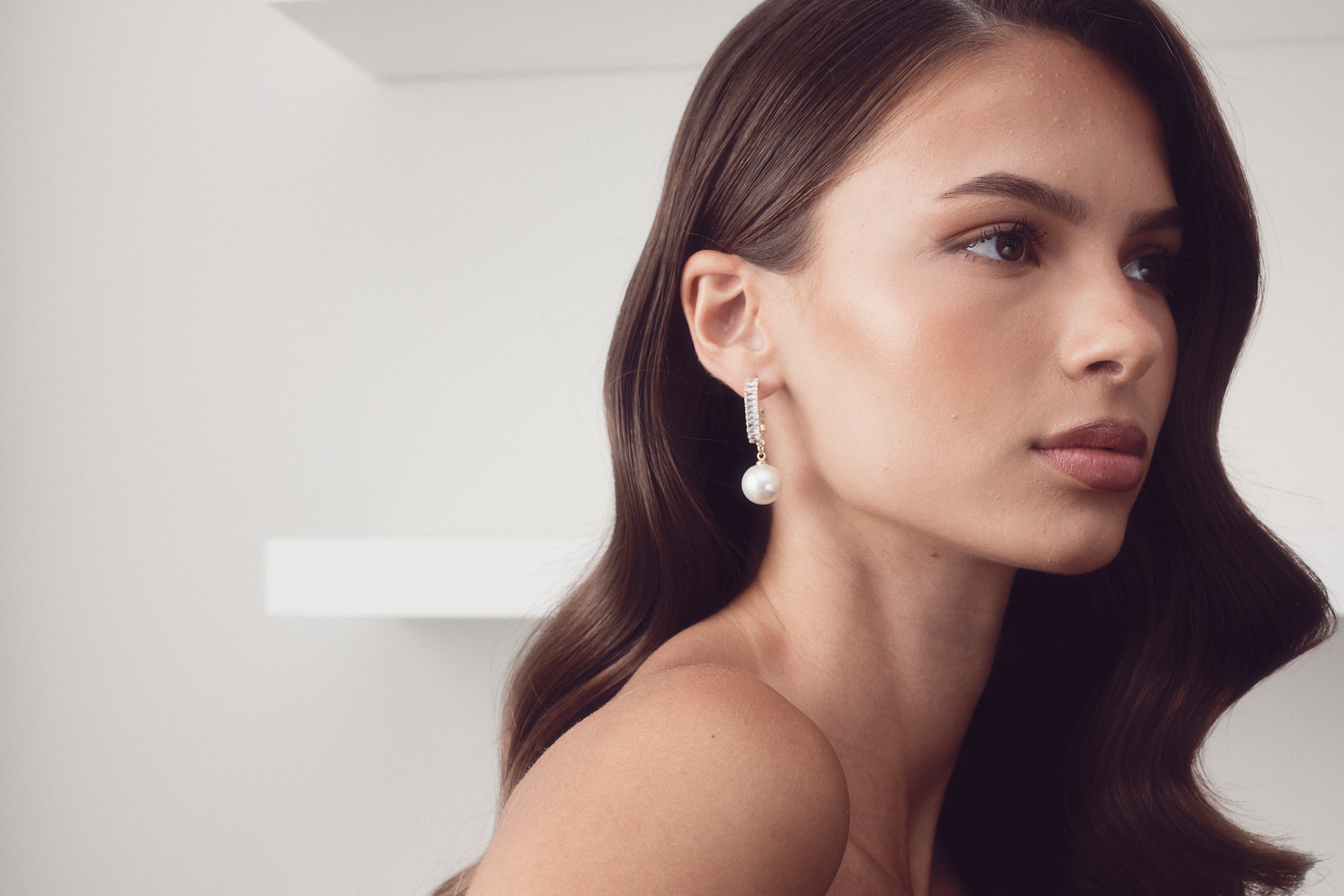 Buy A'el Este - Lani - Bridal Pearl & Crystal Drop Earrings - Gold online | The White Collection Australia
