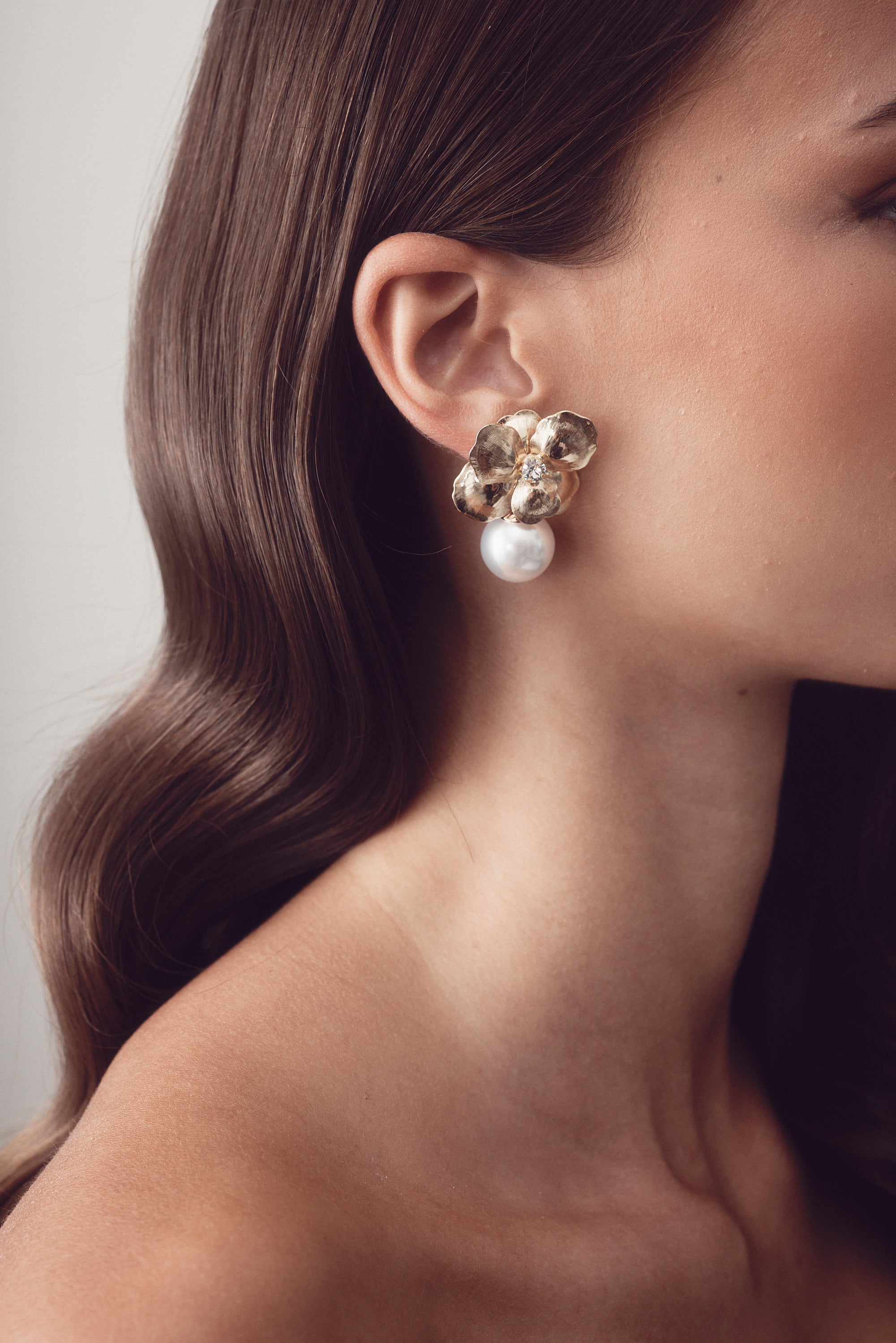 Buy Elizabeth Bower - Orchid Duet Flower Stud - Gold online | The White Collection Australia