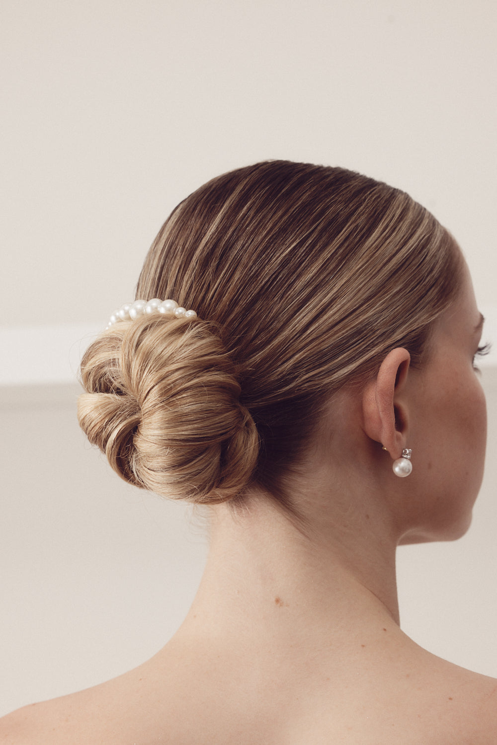 Buy Mary - Pearl Bridal Hair Pin online | The White Collection Australia