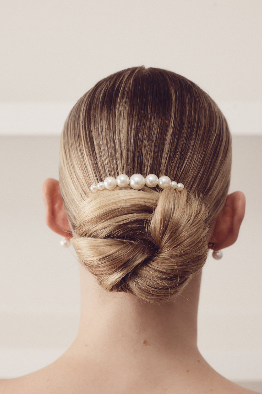 Buy Mary - Pearl Bridal Hair Pin online | The White Collection Australia