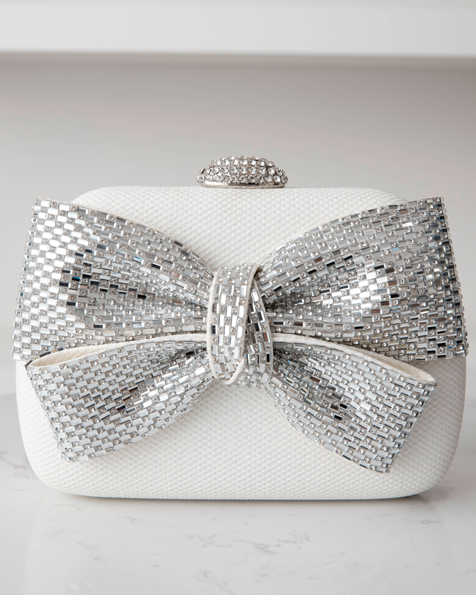 Emmy - Crystal Bow Clutch - Soft White