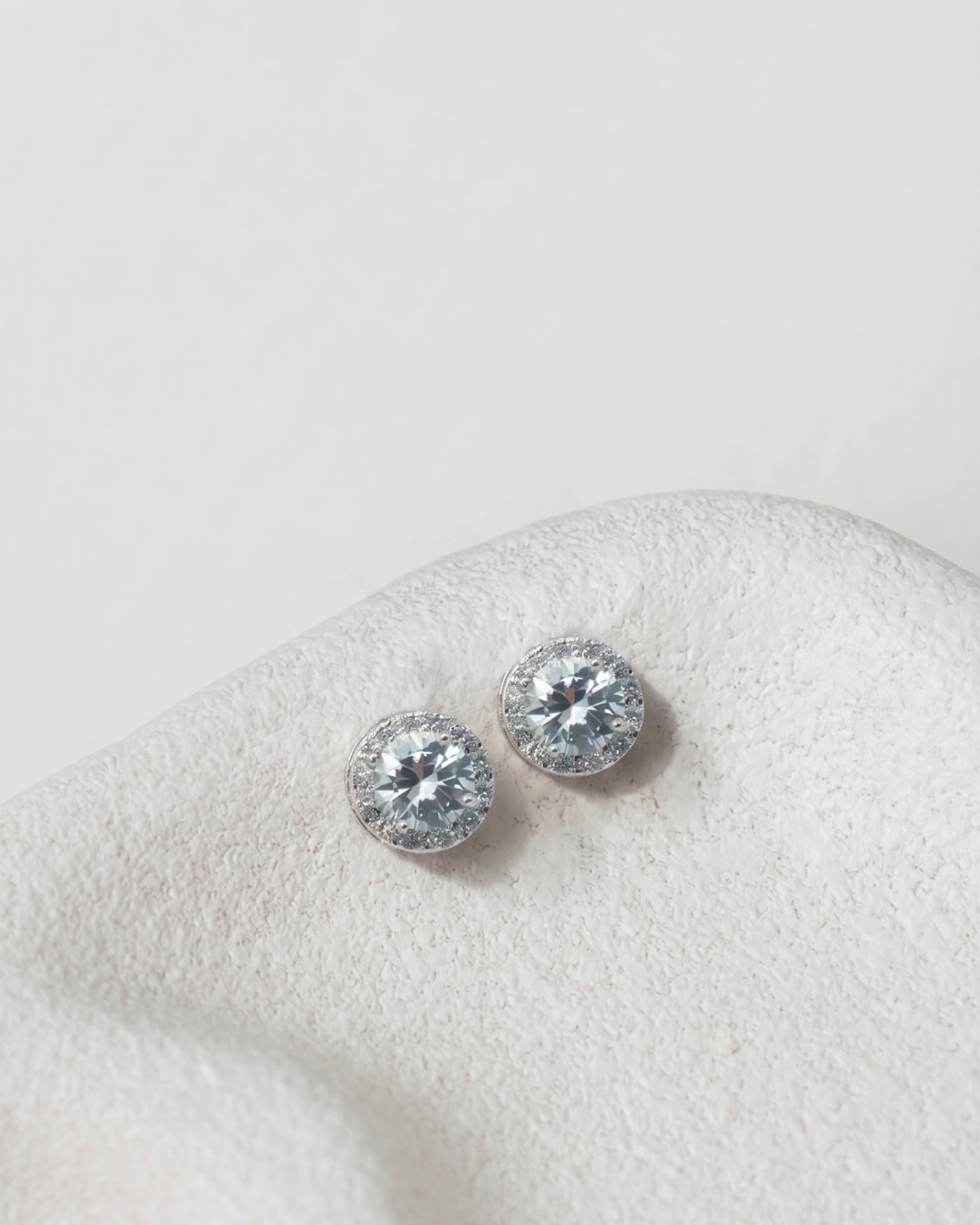 Natalie - Brilliant Round Crystal Stud Earrings