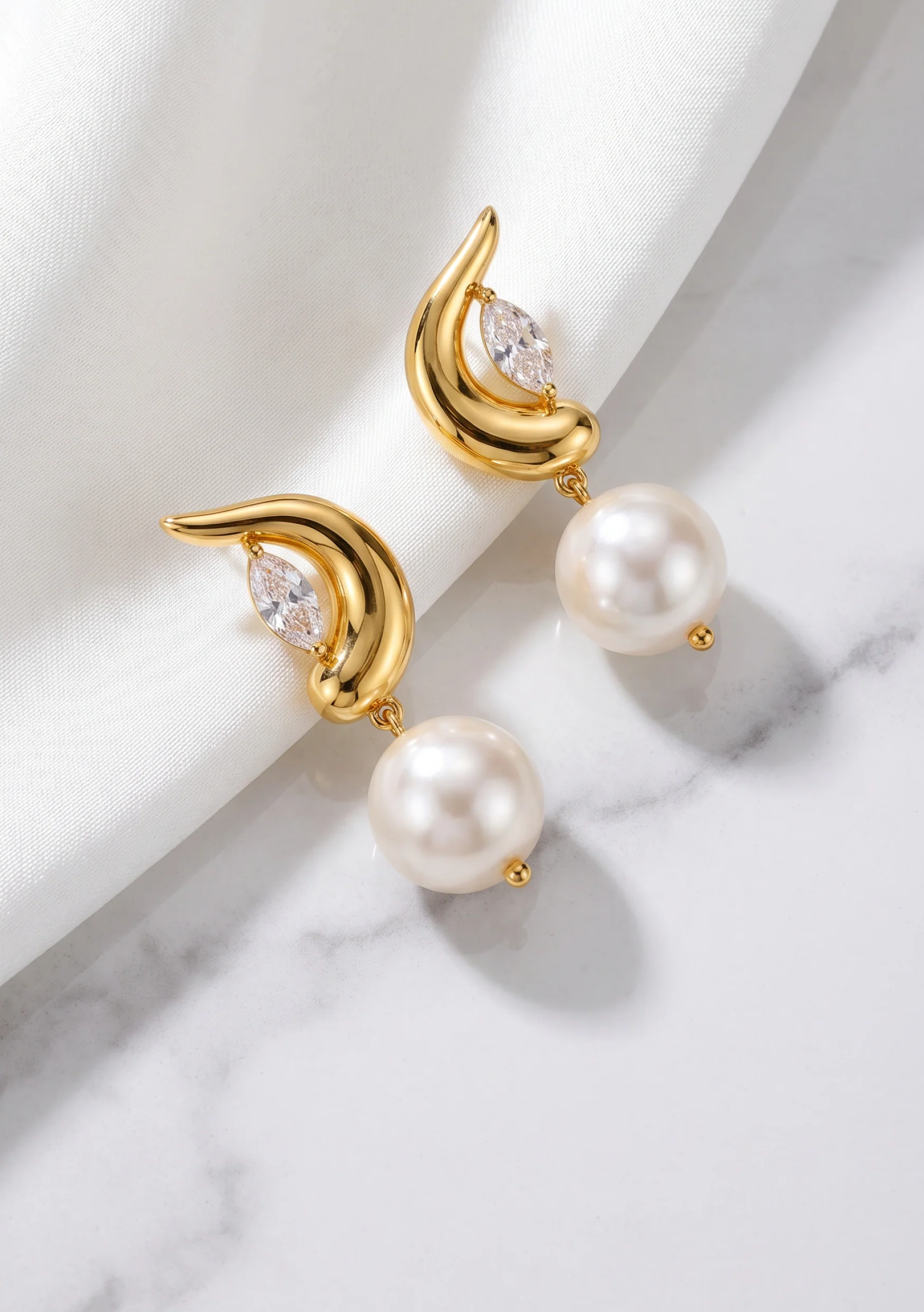 Lola Knight - Isla - Crystal Drop Wedding Earrings - Silver