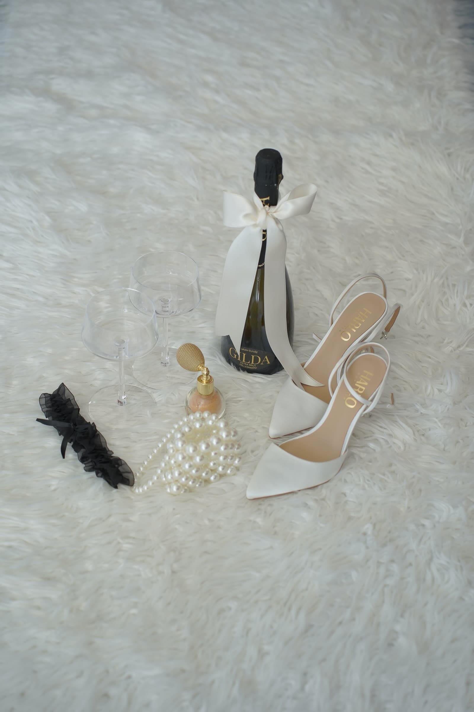Frances - Pearl Heel Stiletto with Pointed Toe - Soft White