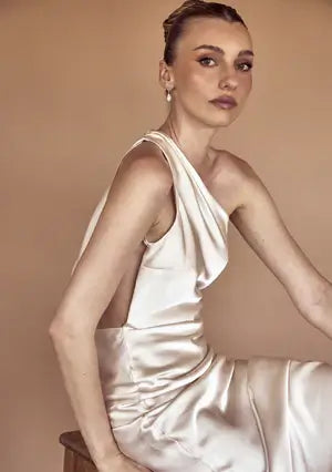 Buy Lola Knight - Athena - Pearl Drop Bridal Earrings - Silver online | The White Collection Australia