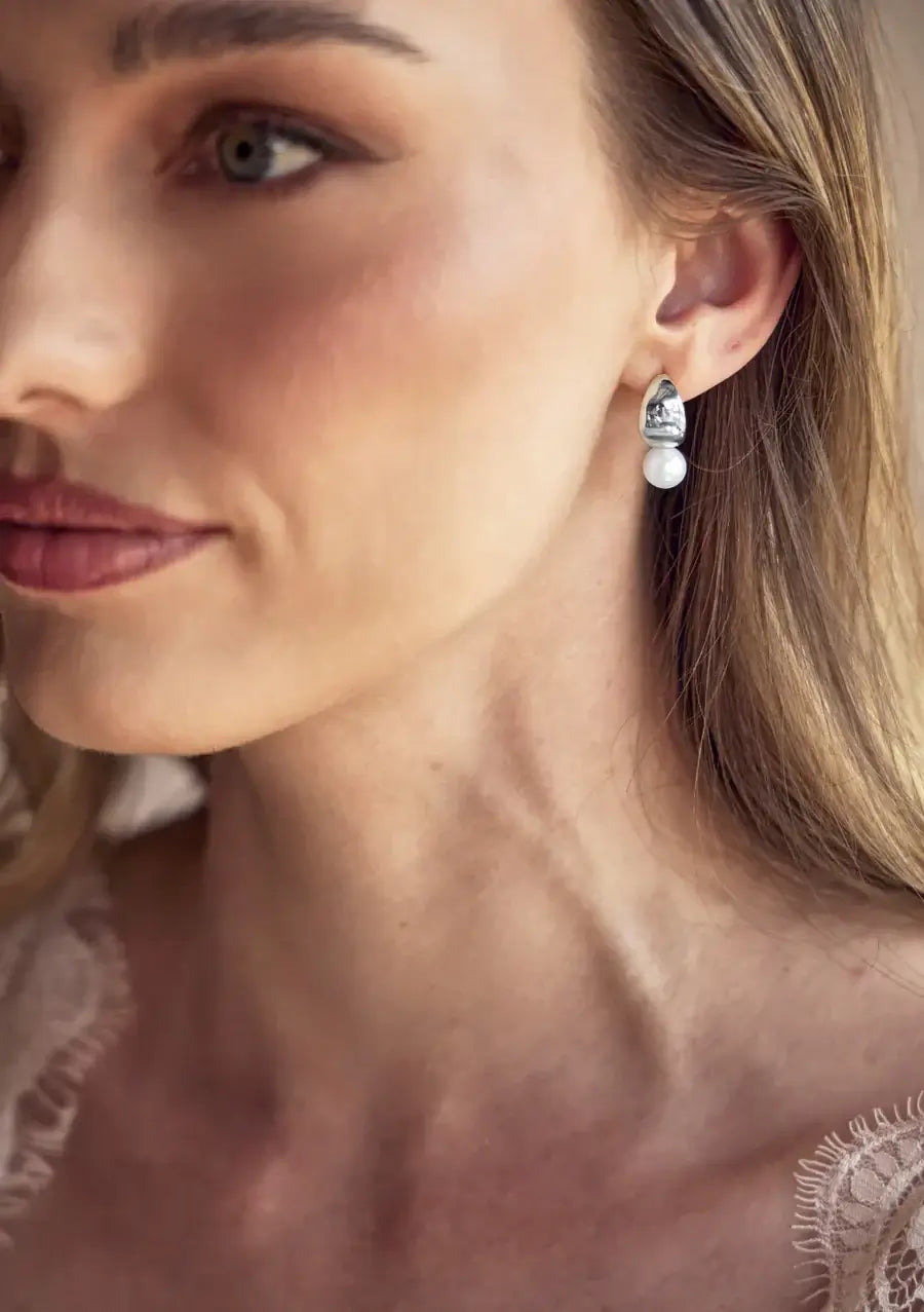 Buy Lola Knight - Blanca - Pearl Drop Bridal Earrings - Silver online | The White Collection Australia