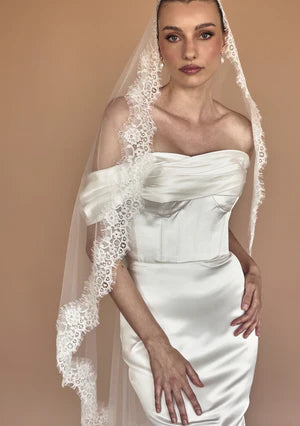Lola Knight - Daniela - Ivory Mantilla Lace Wedding Veil