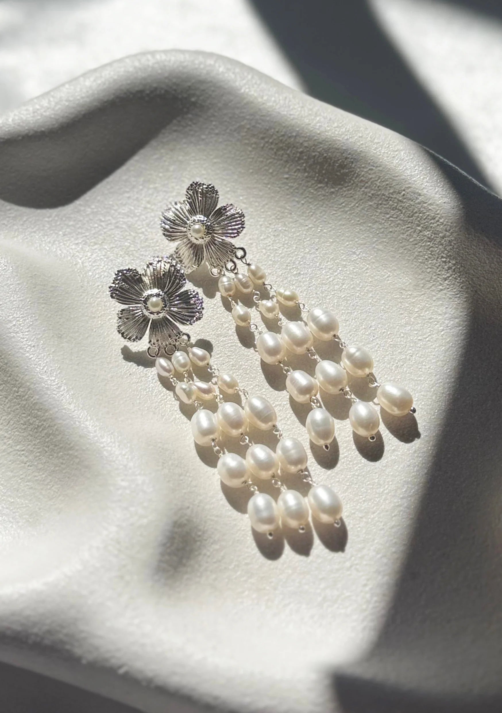 Buy Lola Knight - Delilah - Pearl Bridal Drop Earrings - Silver online | The White Collection Australia