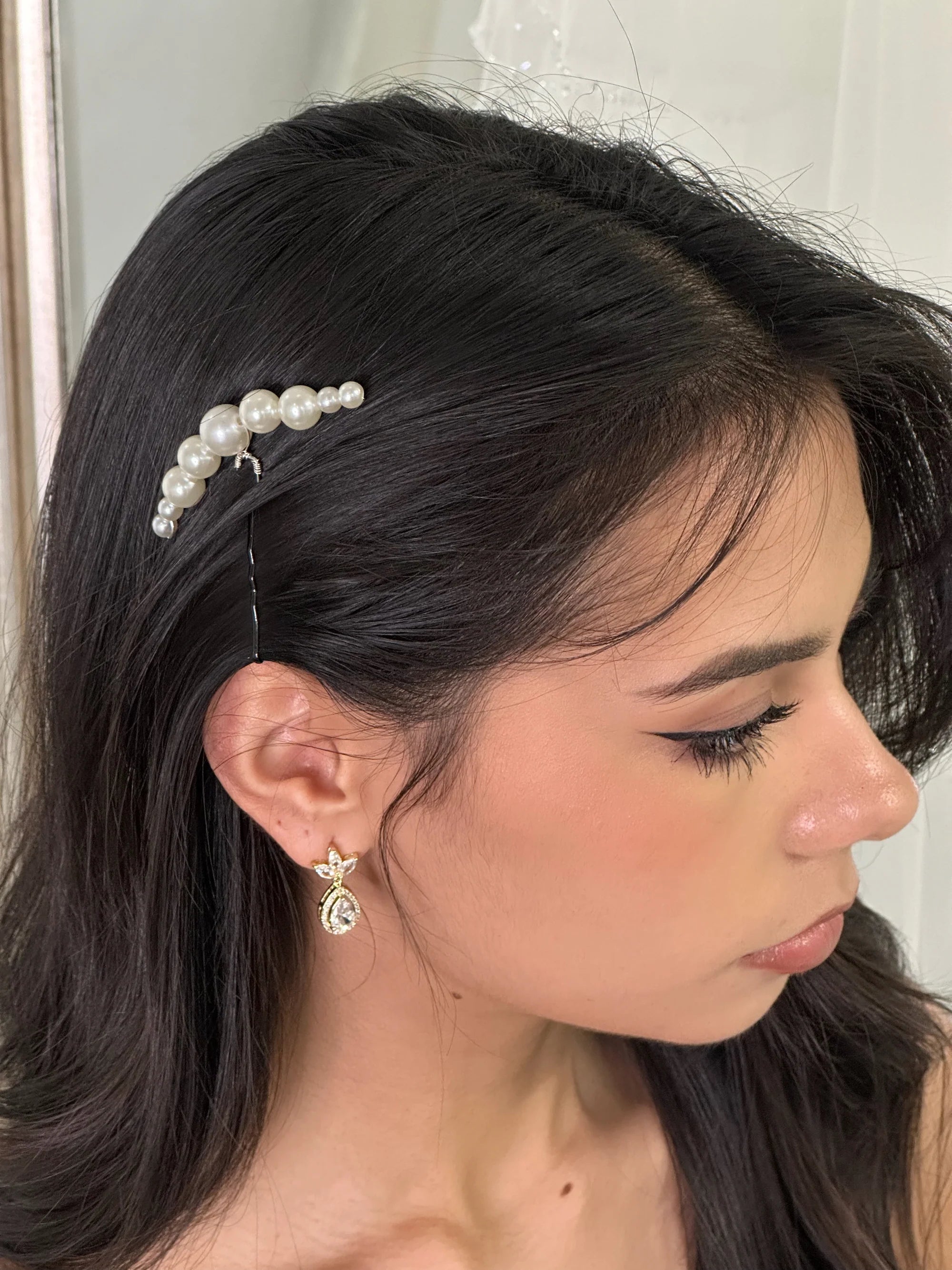 Mary - Pearl Bridal Hair Pin