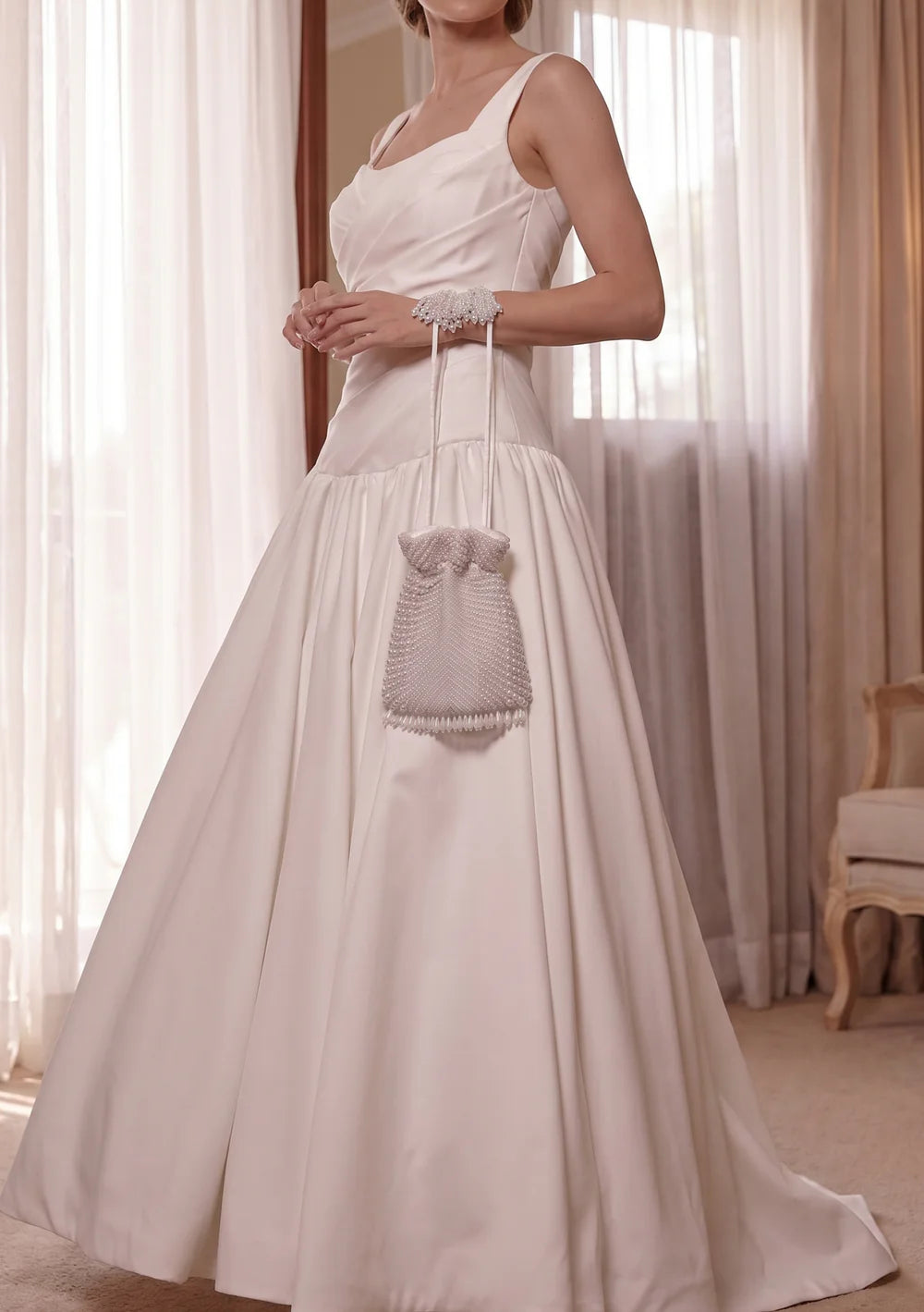 Lola Knight - Maia White Pearl Bridal Bag