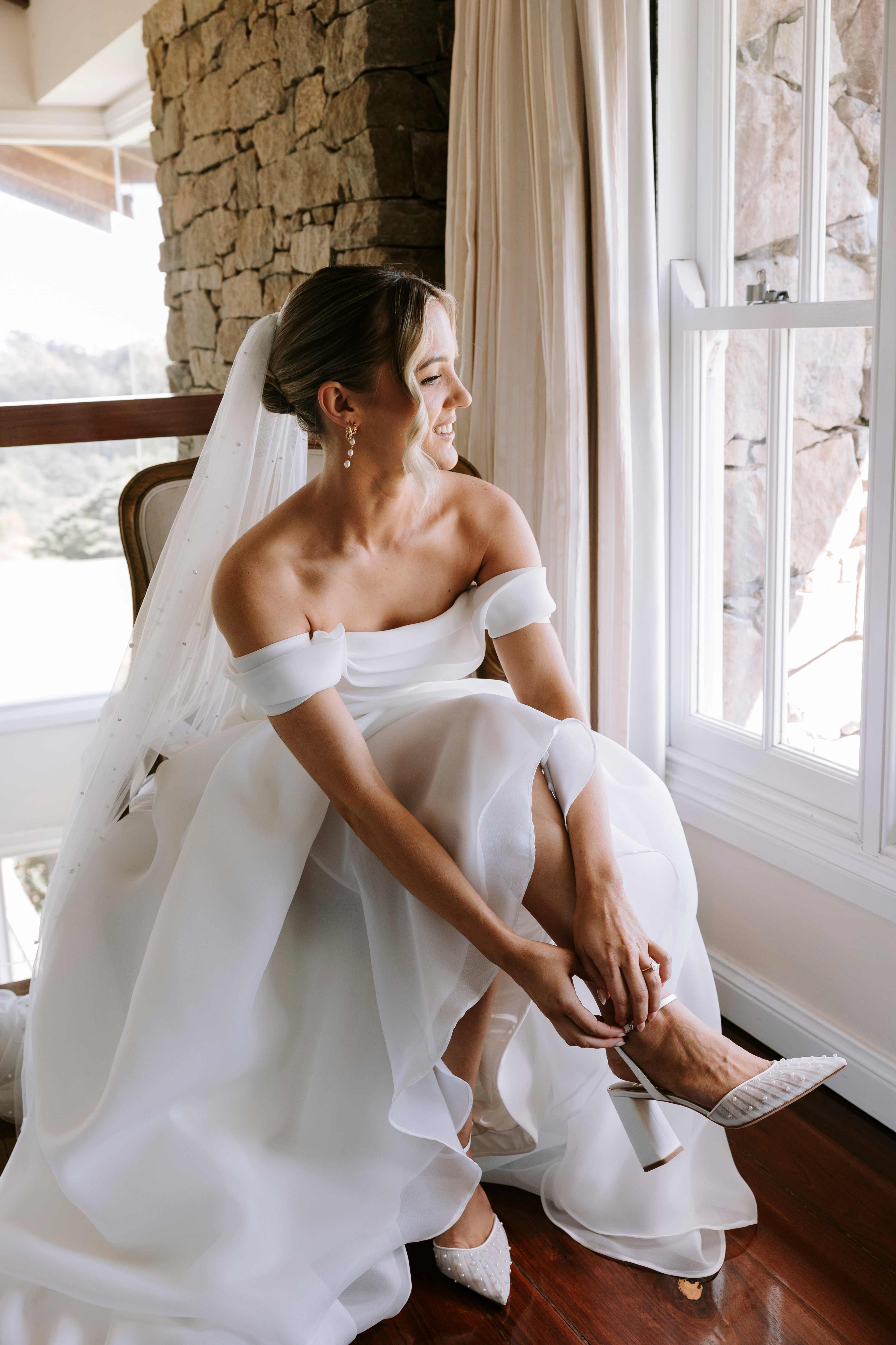 Elle - Tulle Block Heeled Point with Handsewn Pearls - Soft White