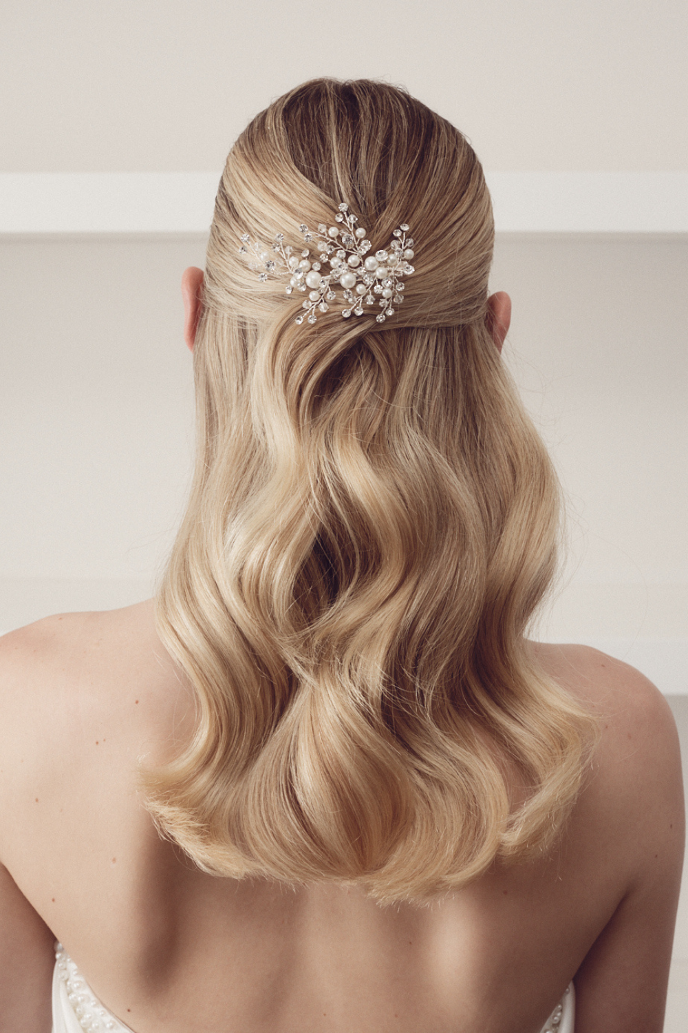 Buy Odette Clips - Refined Crystal & Pearl Hair Clip online | The White Collection Australia