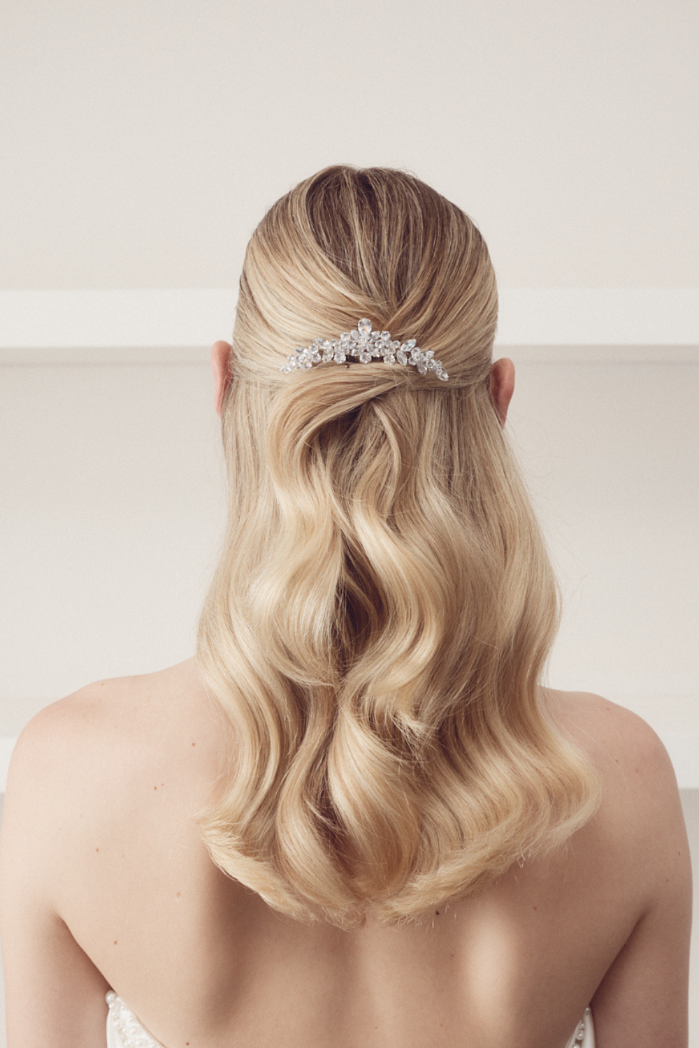 Buy Saphira - Elegant Sparkling Crystal Bridal Comb online | The White Collection Australia