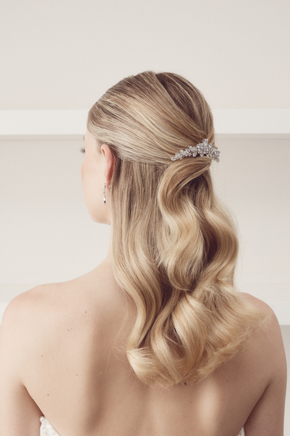 Buy Saphira - Elegant Sparkling Crystal Bridal Comb online | The White Collection Australia