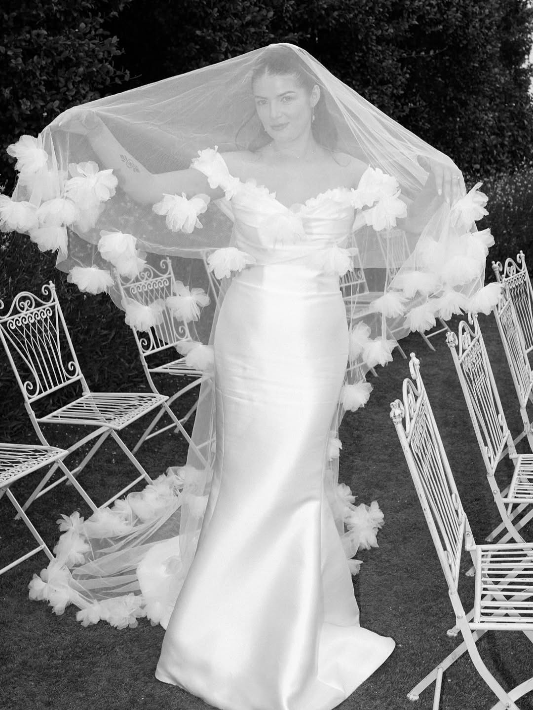 Lola Knight - Delanie - Ivory Double Tier Flower Lace Wedding Veil 3m