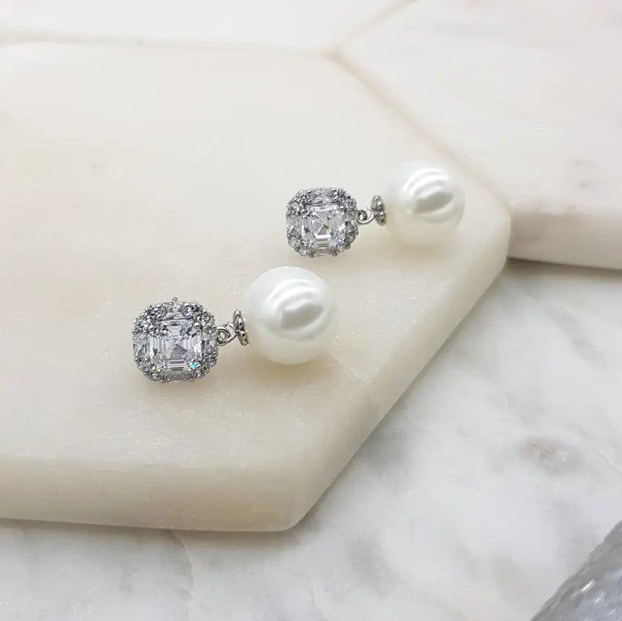 Gianna Crystal Pearl Bridal Drop Earrings – The White Collection