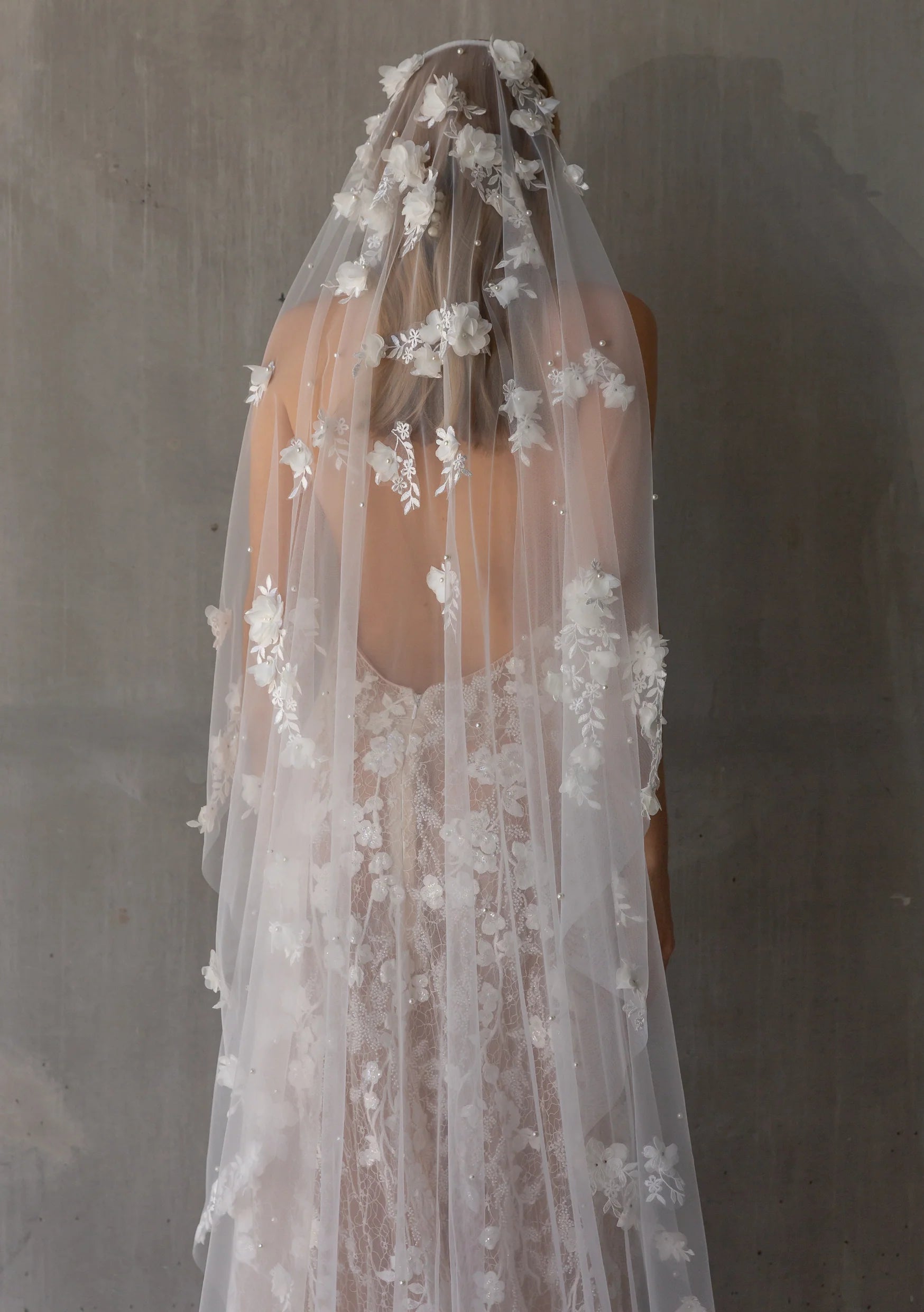 Lola Knight - Nadine - Pearl and Flower Lace Wedding Veil - Ivory