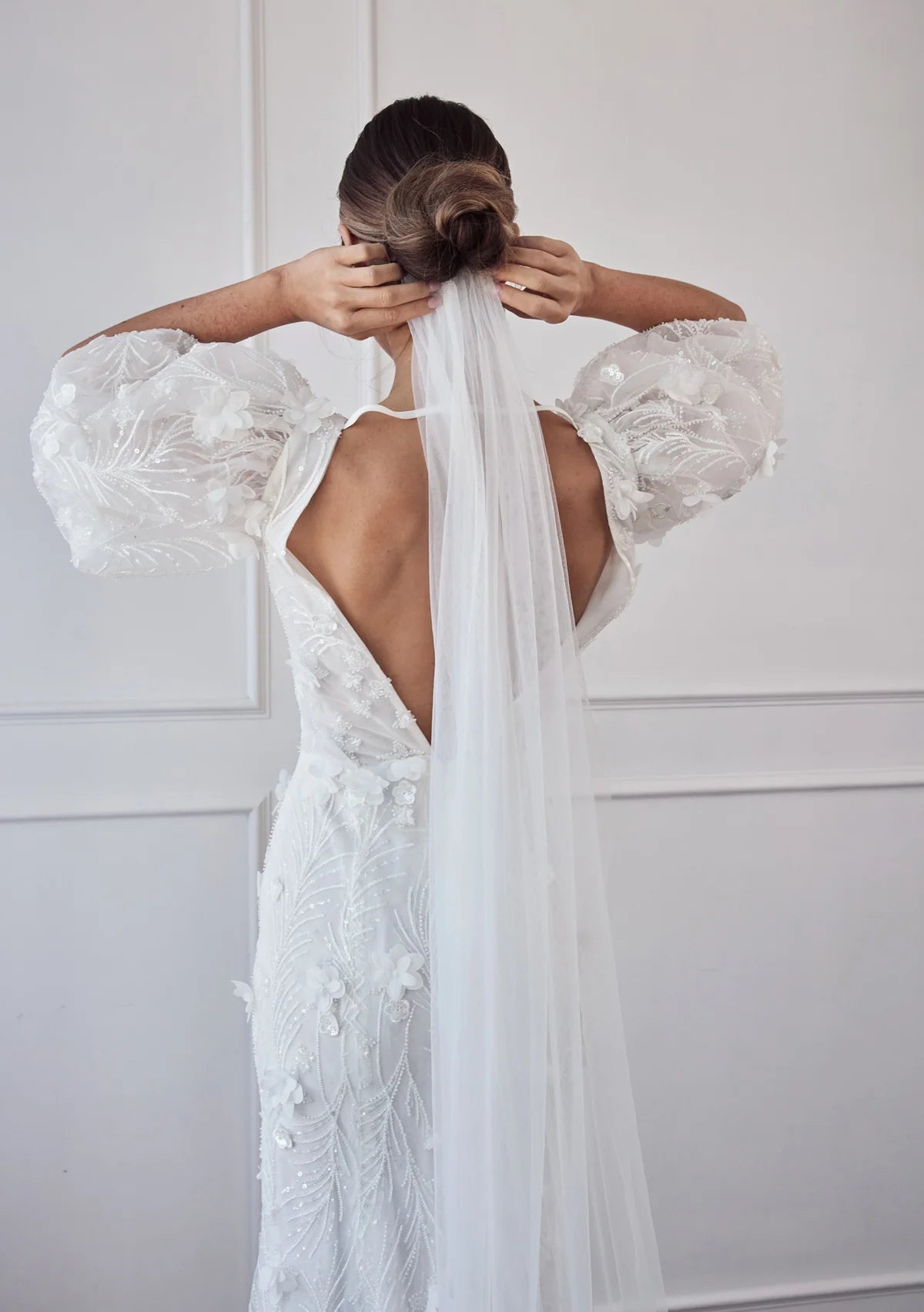 Lola Knight - Penelope - Classic Single Tier Wedding Veil - Ivory