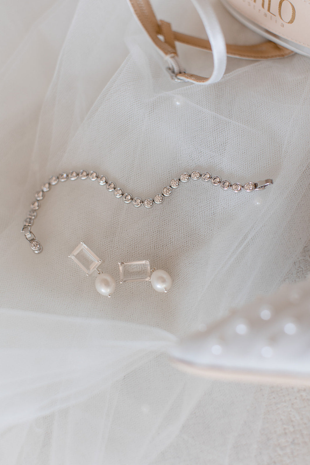 Lily - Classic Round Crystal Bridal Bracelet