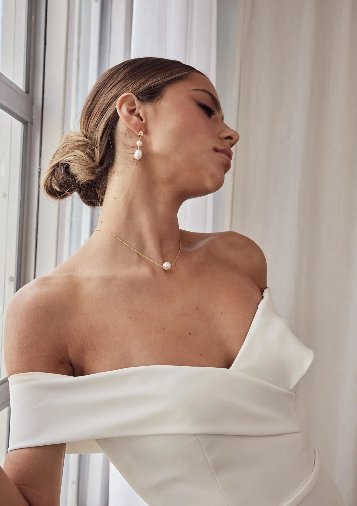 Buy Lola Knight - Lulu - Pearl & Crystal Drop Earrings - 18CT Gold online | The White Collection Australia