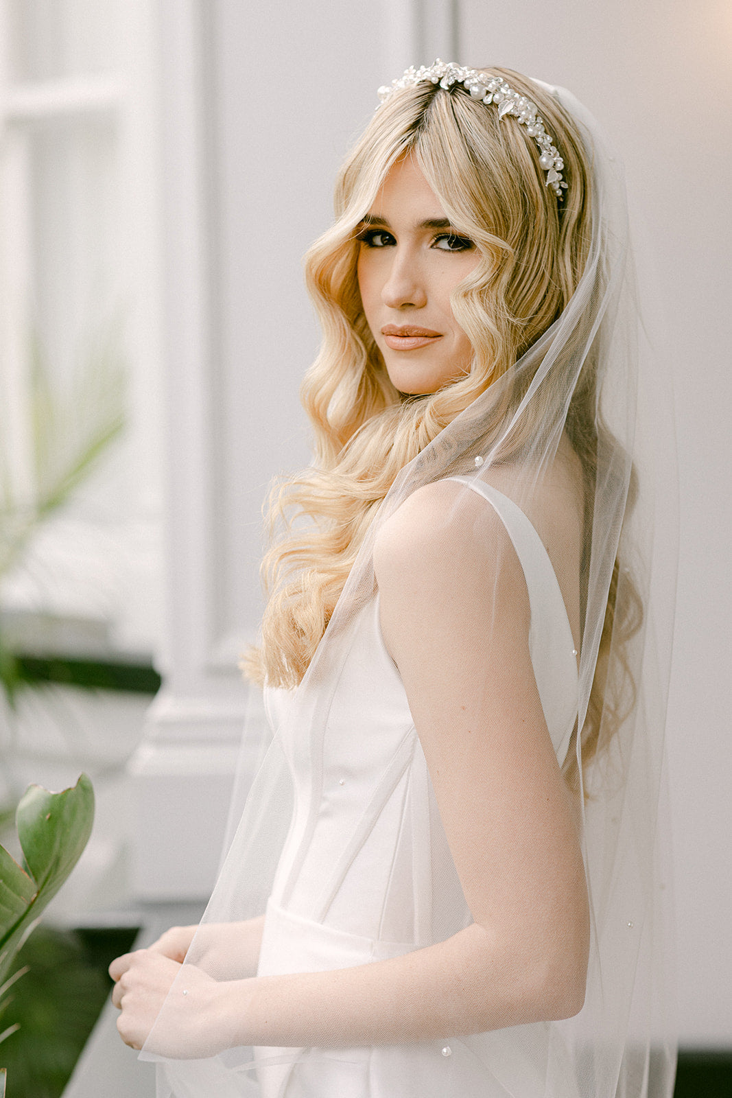 Buy Anne - Pearl Crystal Bridal Headband online | The White Collection Australia