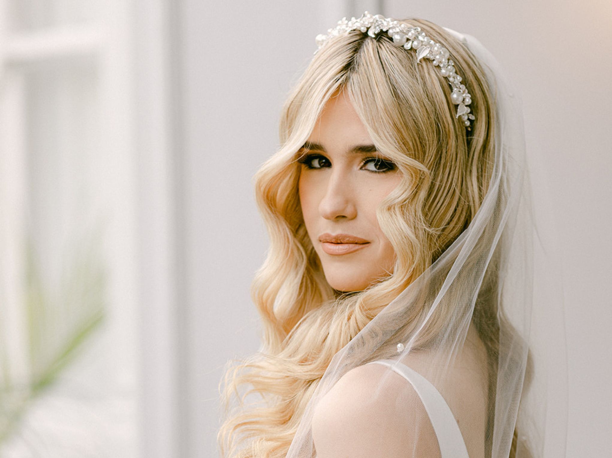 Buy Anne - Pearl Crystal Bridal Headband online | The White Collection Australia