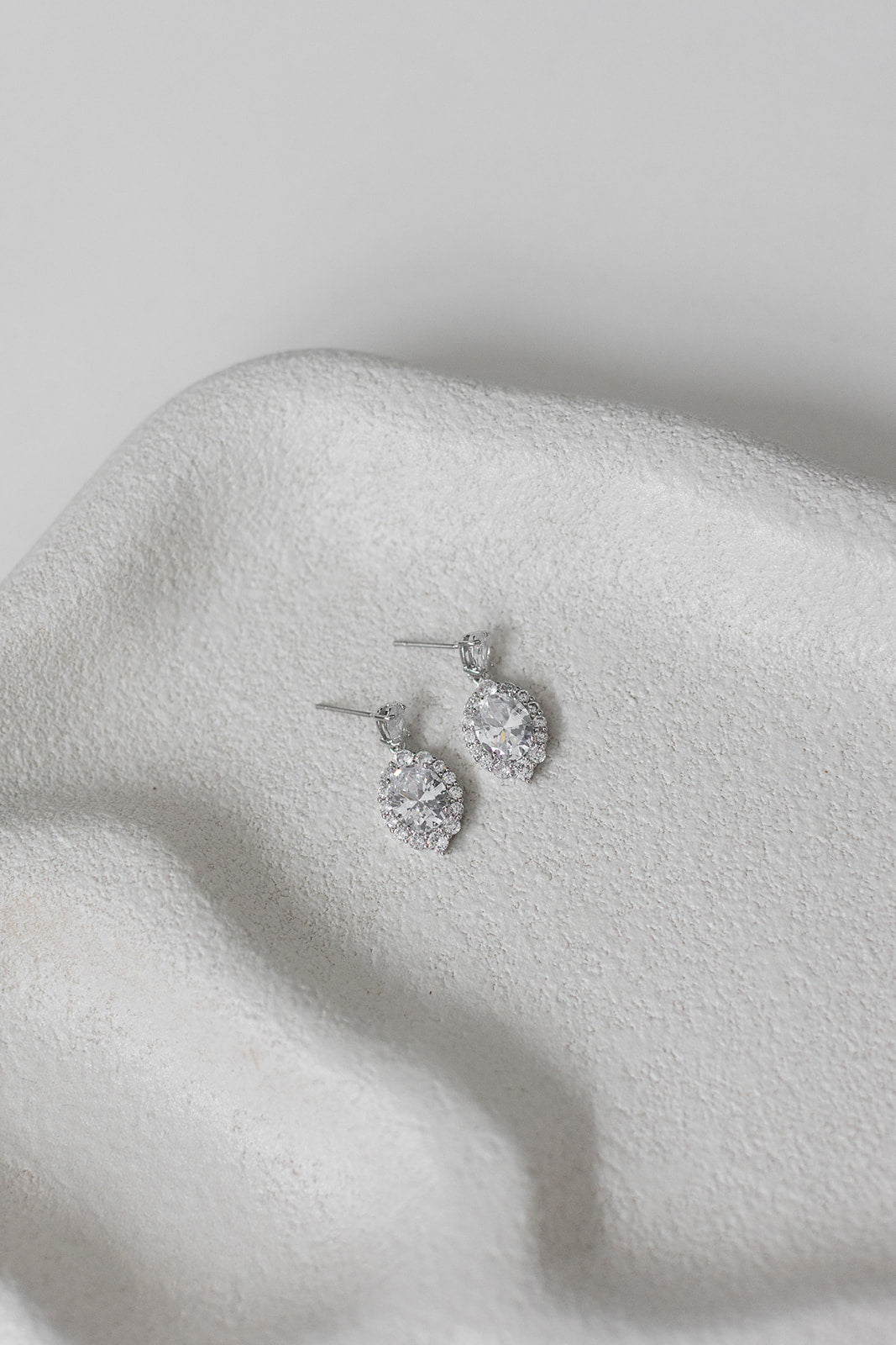 Anna - Classic Oval Drop Crystal Bridal Earrings