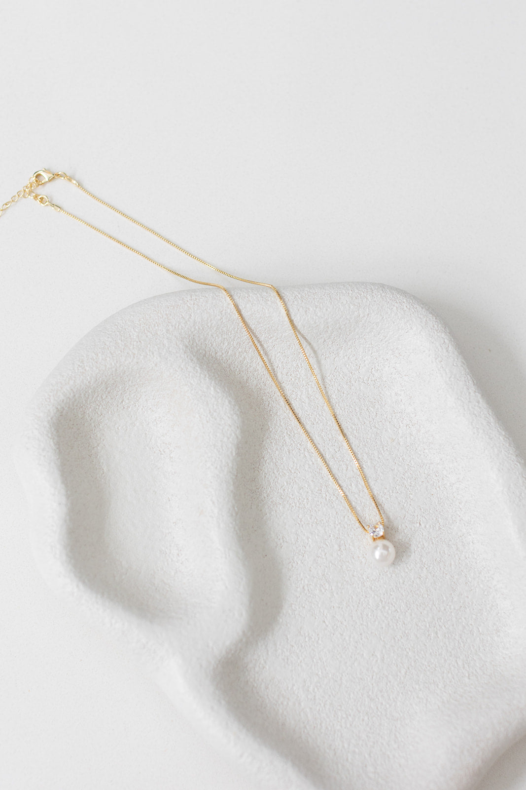 Anna  - Delicate Crystal and Pearl Drop Bridal Necklace - Gold