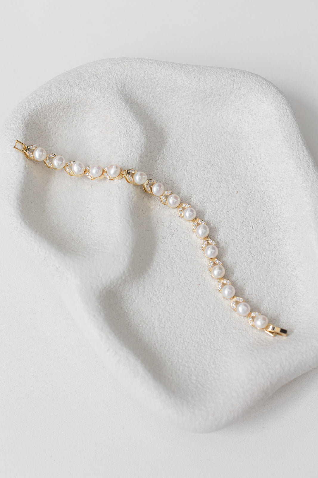 Buy Simone - Freshwater Pearl Bridal Bracelet online | The White Collection Australia