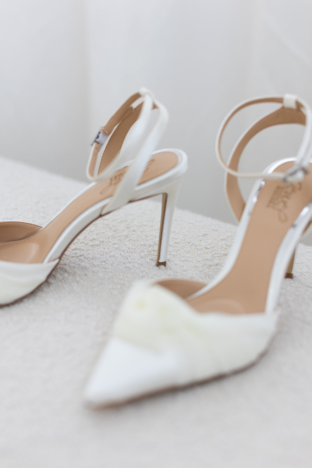 Buy Federica - Pointed Toe Ankle Strap Pumps - Ivory online | The White Collection Australia