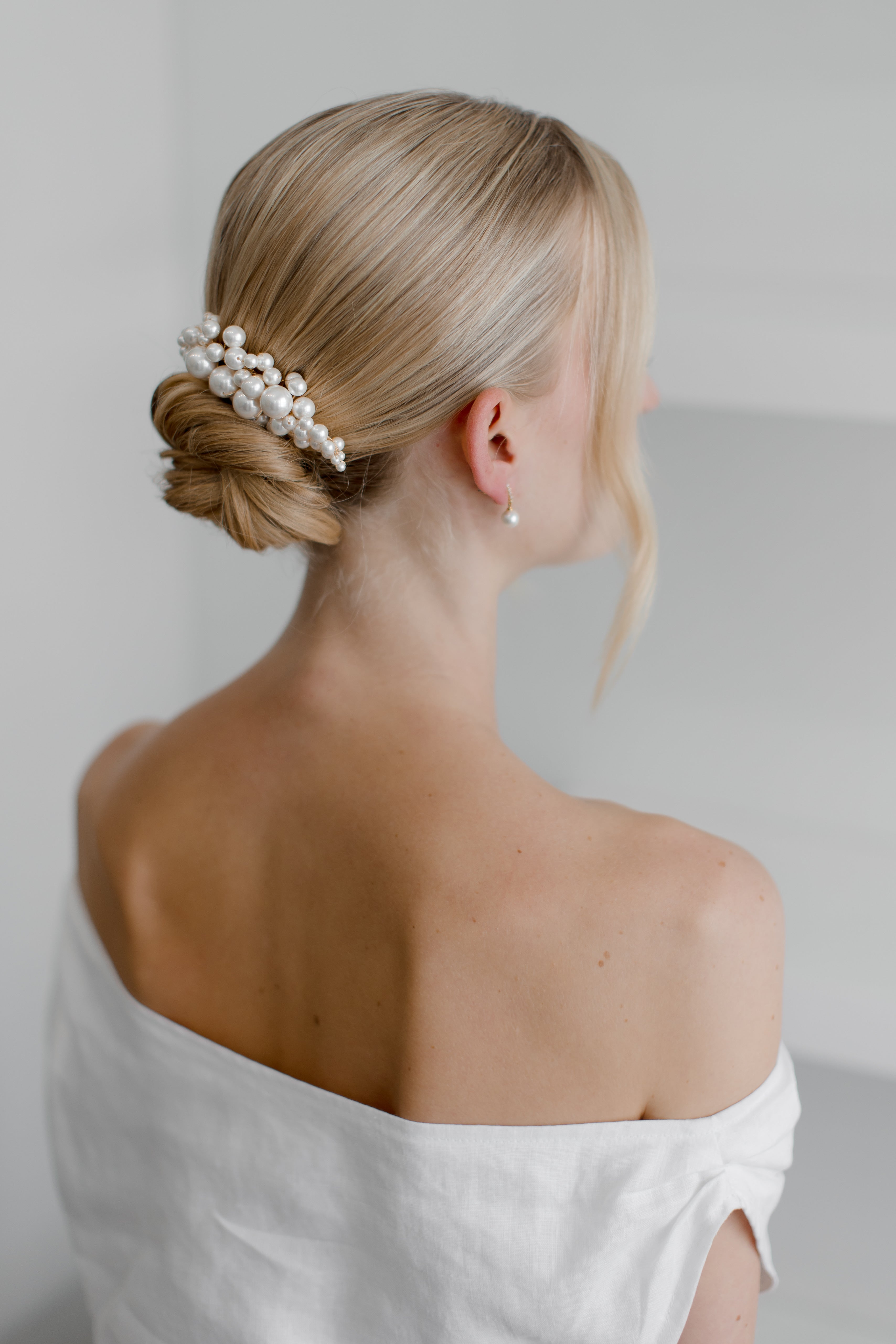 Buy A'el Este - Savannah - Pearl Bridal Comb - Silver online | The White Collection Australia