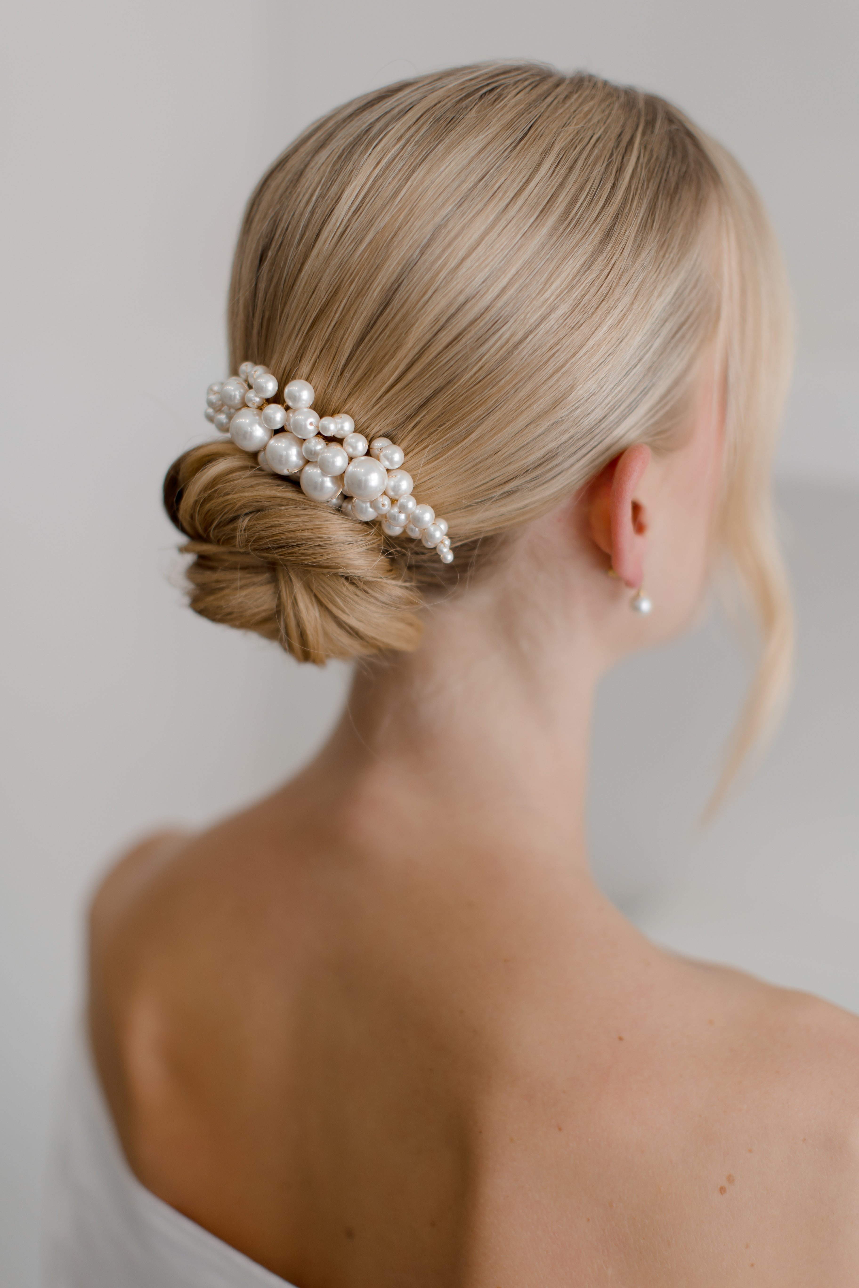 Buy A'el Este - Savannah - Pearl Bridal Comb - Gold online | The White Collection Australia