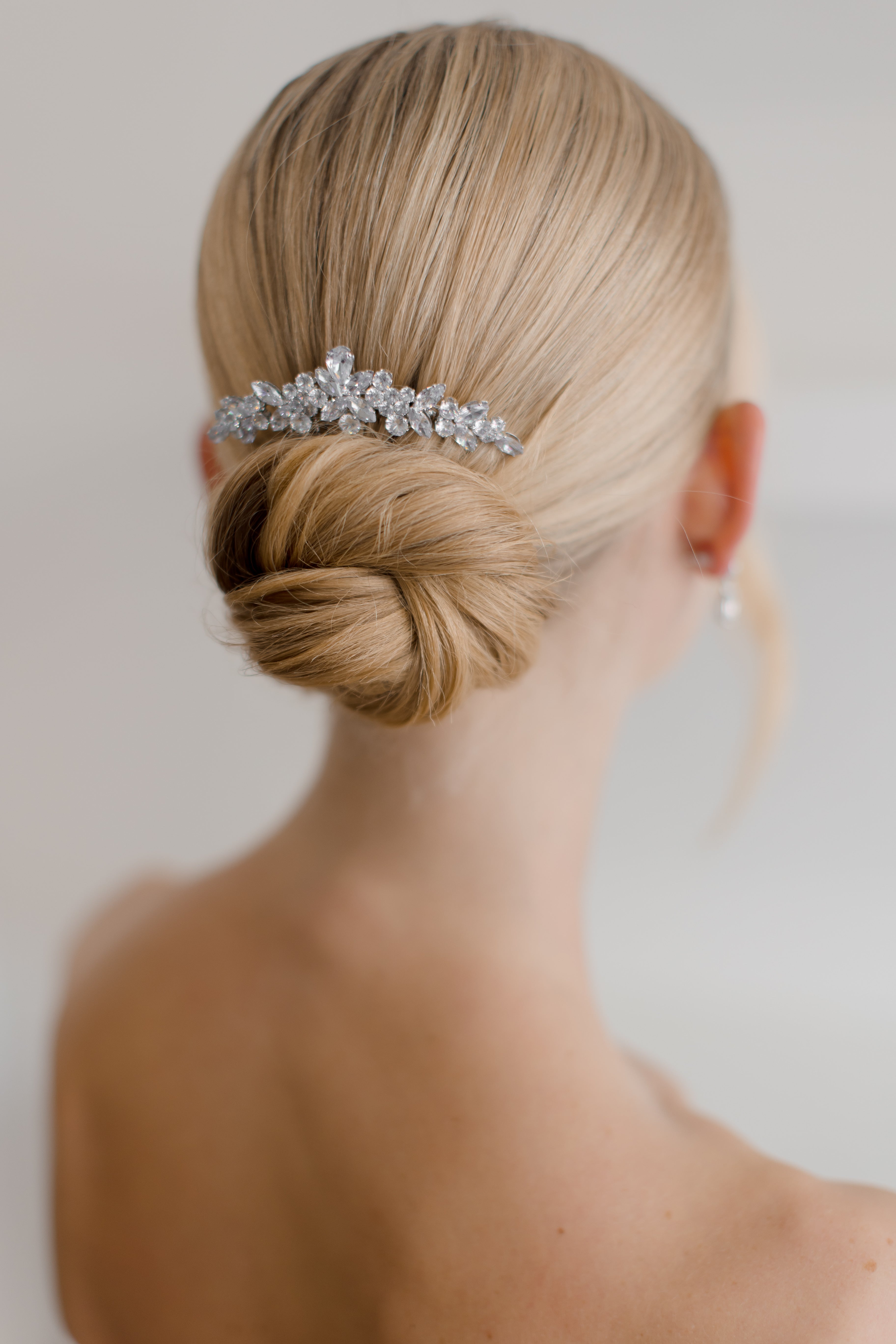 Buy Saphira - Elegant Sparkling Crystal Bridal Comb online | The White Collection Australia
