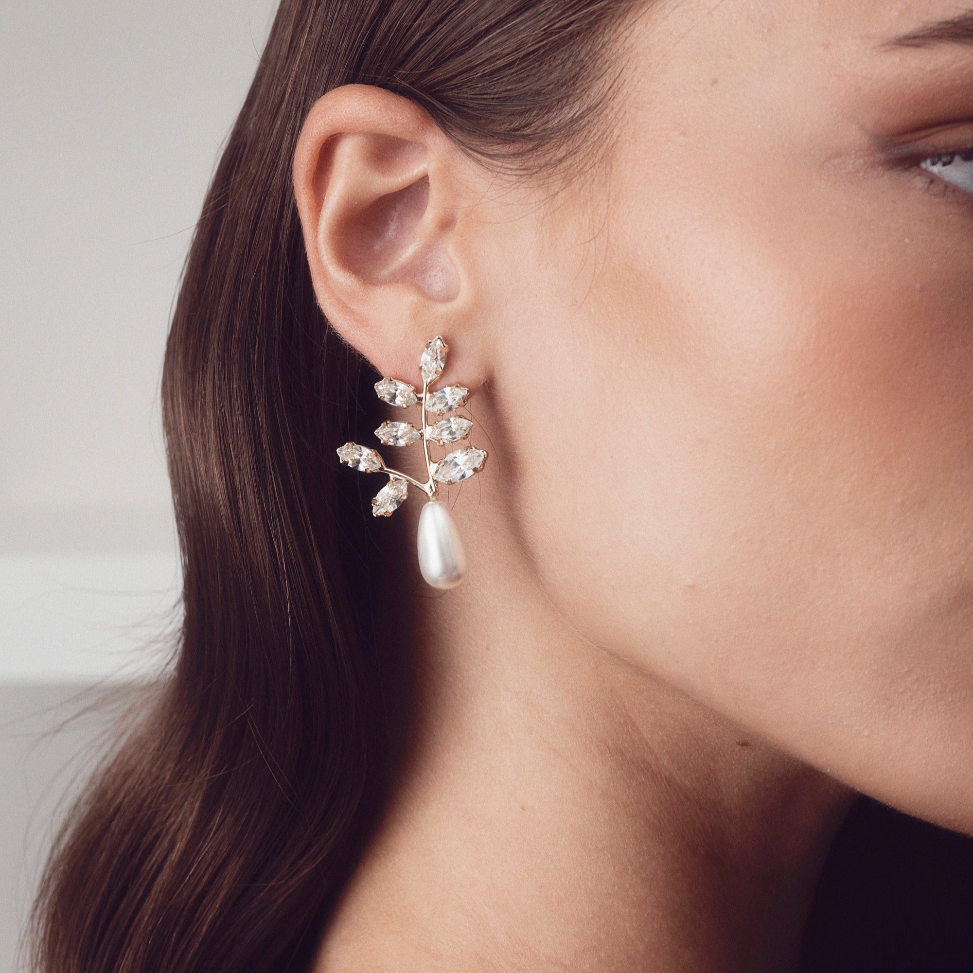 Elizabeth Bower - Eden Pearl & Crystal Mini Duet - Gold