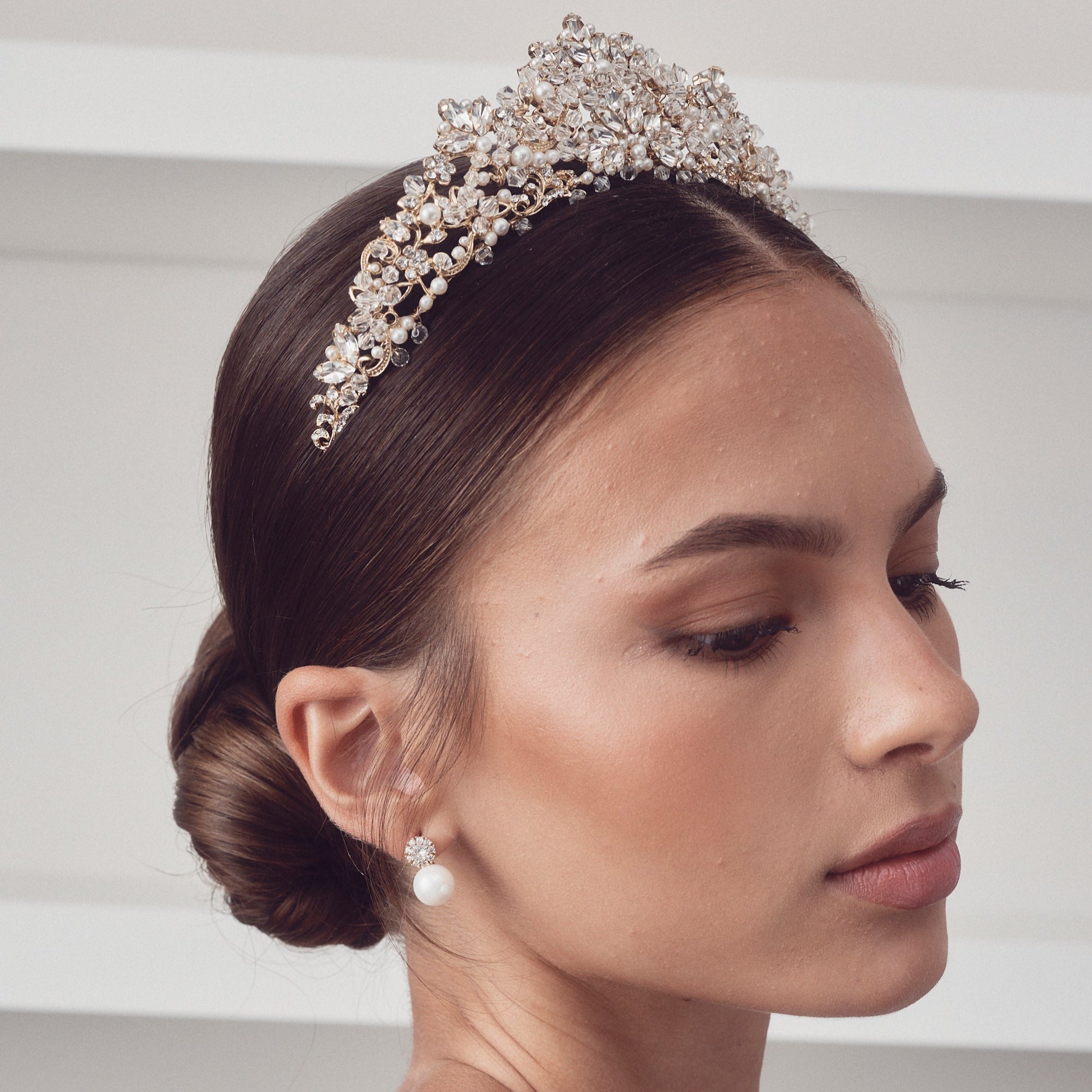 Roesia - Crystal Pearl Bridal Crown