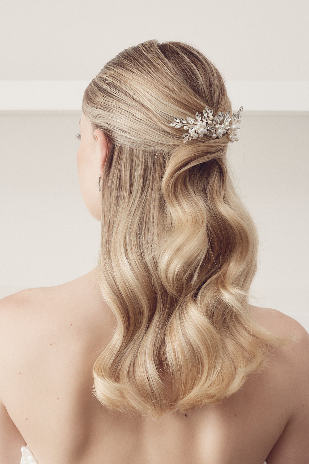 Buy Faye - Shimmering Crystal and Pearl Bridal Hair Comb online | The White Collection Australia