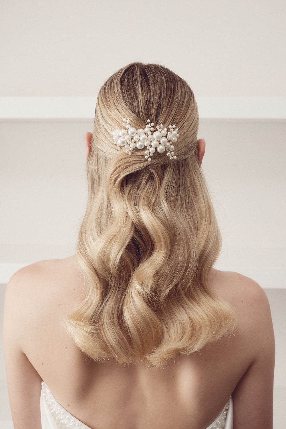 Buy Isabella - Pearl Cluster Bridal Comb online | The White Collection Australia