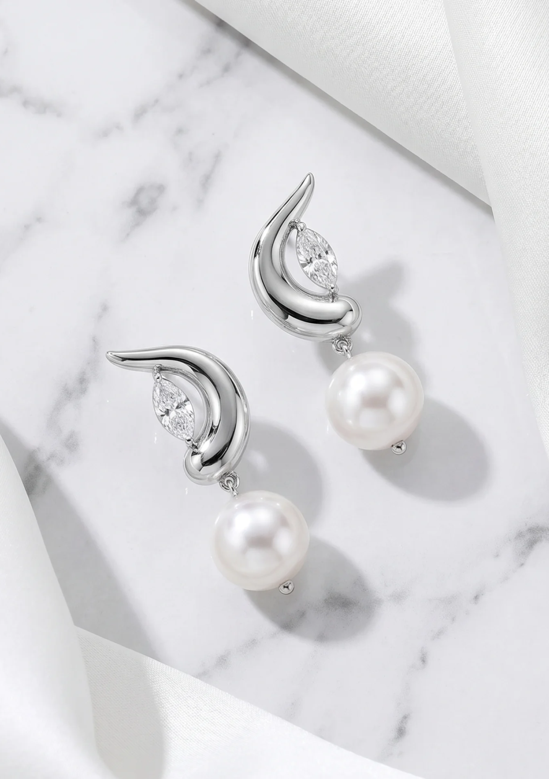 Lola Knight - Isla - Crystal Drop Wedding Earrings - Silver