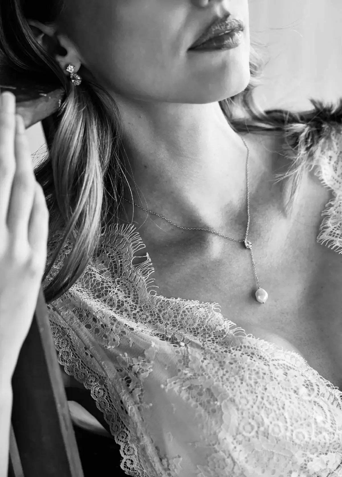 Buy Lola Knight - Andi Crystal Pearl Necklace - Silver online | The White Collection Australia