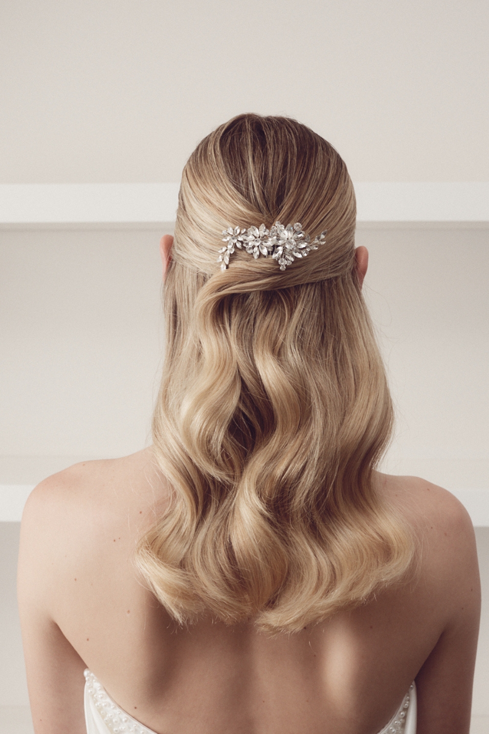 Buy Daisy - Sparkling Crystal Floral & Leaf Bridal Hair Comb online | The White Collection Australia