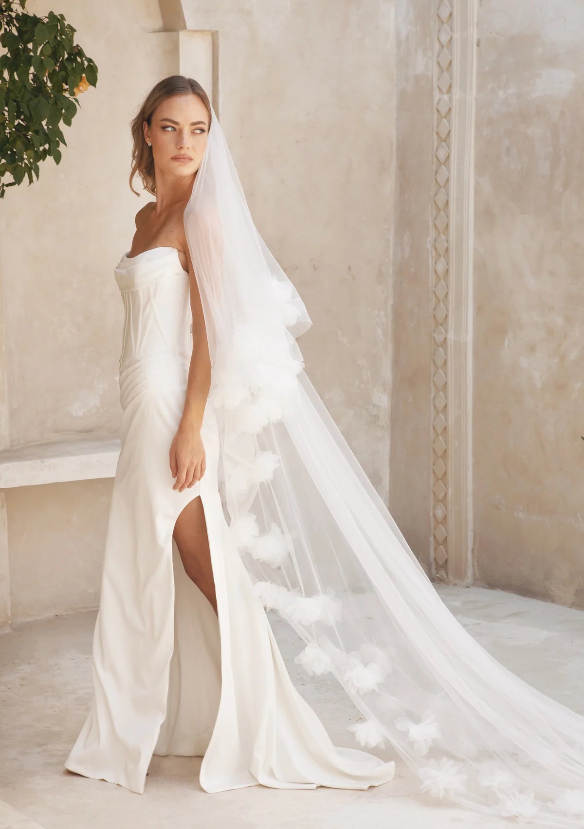 Lola Knight - Delanie - Ivory Double Tier Flower Lace Wedding Veil 3m