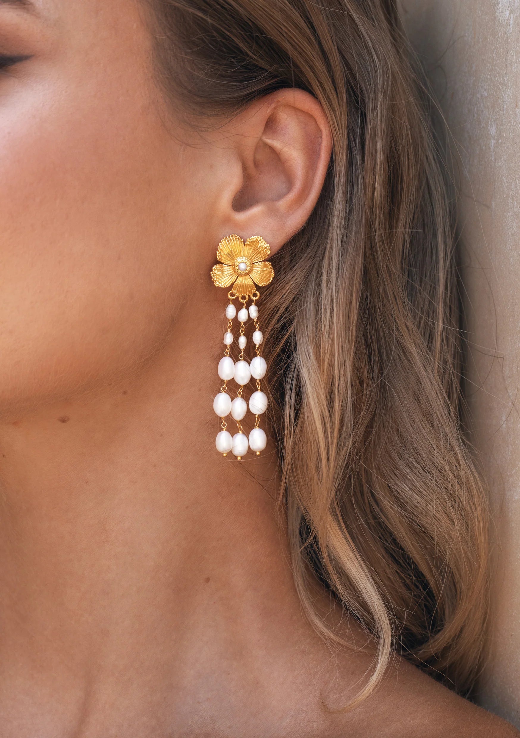 Buy Lola Knight - Delilah - Pearl Drop Bridal Earrings - 18K Gold online | The White Collection Australia
